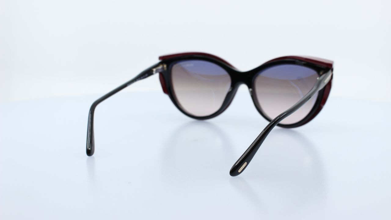 TOM FORD - FEKETE - 5772-B