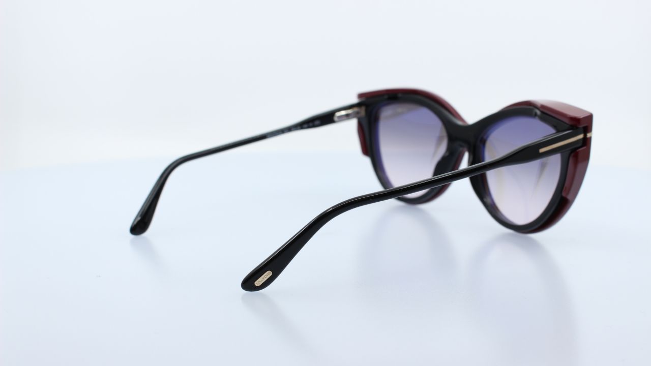 TOM FORD - FEKETE - 5772-B